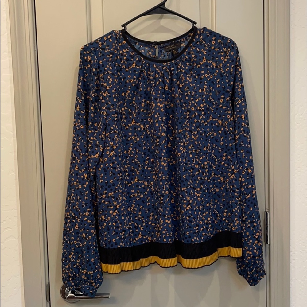 Current air Anthropology Blue/peach floral blouse